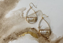 Load image into Gallery viewer, Resplendent Earrings